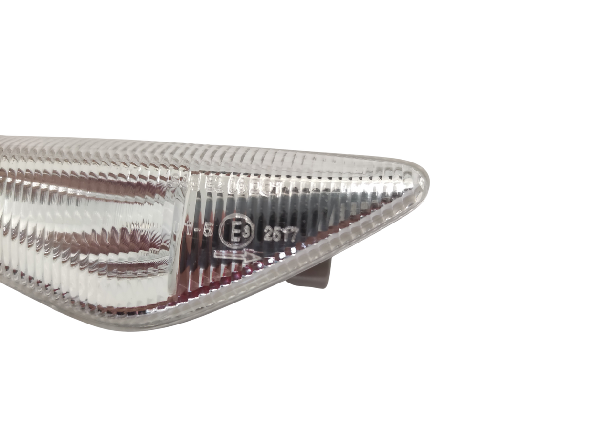 BMW X3-X5-X6 Fanale Laterale DX 63137171008